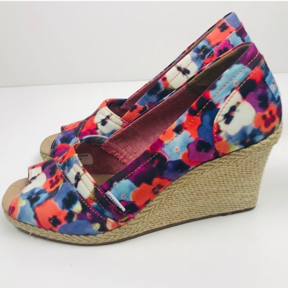 Toms Shoes - TOMS Floral Wedge Espadrille - Sz 9.5